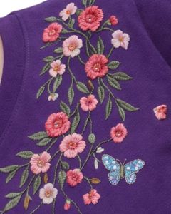 เสื้อยืดพิมพ์ลายผีเสื้อสีม่วงสำหรับผู้หญิง ผ้าฝ้ายเนื้อนุ่ม คอกลม แขนสั้นลำลอง เสื้อฤดูร้อนน้ำหนักเบา สวมใส่สบาย - Product Image 6