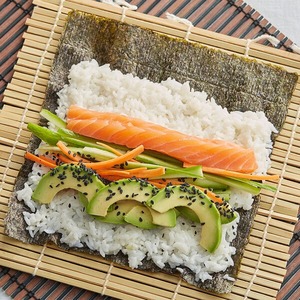 O'Food Daesang - Hojas de Nori Coreanas para Sushi, Crujientes y Masticables, 100 Hojas para Kimbap y Sushi, Venta al por Mayor, 64 Paquetes/Caja - Product Image 1