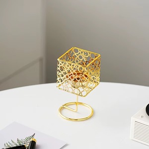 Quemador de incienso de metal con diseño de malla, soporte decorativo para aromaterapia, color dorado y negro, uso durante todas las estaciones - Product Image 4