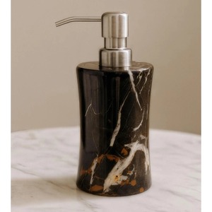 Juego de Accesorios de Baño de Mármol de Lujo de Seis Piezas, Forma Rectangular, Duradero para Uso en el Baño - Product Image 3