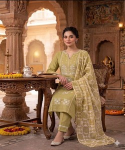 Traje Salwar Étnico Bordado de Moda para Mujer, Kurti de Diseñador, Ropa al por Mayor para Damas, Estilo Boutique, Modelo 85101 Pista - Product Image 2