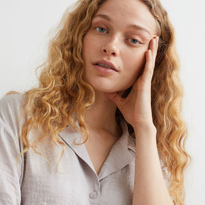 Ensemble de pyjama et nuisette en satin et dentelle pour femme, collection printemps - Product Image 2