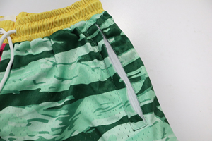 Shorts de course pour hommes avec logo personnalisé, shorts de sport athlétiques, vêtements de sport respirants pour la remise en forme et la course à pied - Product Image 5