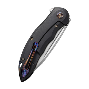 Couteaux pliants avec manche texturé gris, lame en acier inoxydable, design compact et pliable pour la randonnée en plein air et les tâches utilitaires - Product Image 6