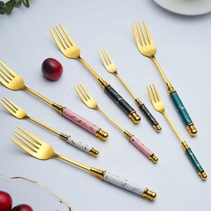 Elegant Royal Design Cutlery Flatware Set <b>Resin</b> Handle Stainless Steel with Gold Finish for Weddings and Special Occasions - Product Image 3