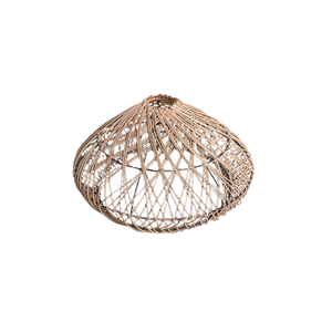 Lampe en rotin artisanale du Vietnam, fabriquée à partir de rotin naturel pour l'éclairage suspendu, la décoration intérieure, les salles à manger, les hôtels et les événements. - Product Image 1