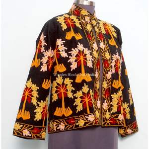 Chaqueta Corta de Invierno/Otoño con Bordado Elegante y Patrones Tradicionales, Ropa Exterior de Moda al por Mayor - Product Image 4