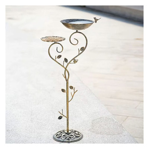 Mangeoire à oiseaux suspendue en métal de qualité supérieure, durable, antirouille, résistante aux intempéries, distributeur de graines pour utilisation en extérieur dans le jardin - Product Image 6