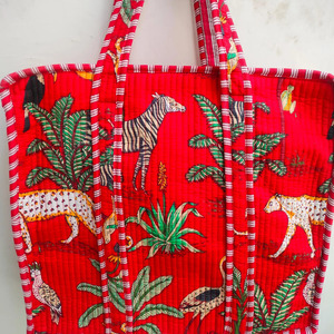Sac fourre-tout matelassé en coton fait main, imprimés blocs animaux de safari vibrants, sangles rayées rouges, fermeture éclair, style bohème, prix d'usine - Product Image 3