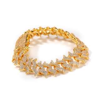 Bracelet Hip Hop en Moissanite de Fournisseur Indien – Bijou Tendance pour Hommes et Femmes, Style Urbain, Disponible à la Vente - Product Image 4