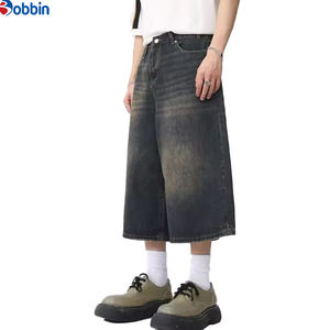 กางเกงยีนส์ขาสั้นผู้ชายทรงตรงปานกลาง ผ้าถักเนื้อนุ่ม ระบายอากาศได้ดี ผ้าฝ้าย 3/4  ยีนส์ฟอกสีกลาง คุณภาพสูง สไตล์สตรีทแวร์สำหรับฤดูร้อน - Product Image 3