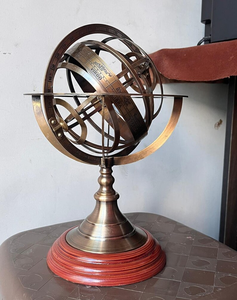 Sphère armillaire en laiton antique, globe céleste personnalisé, globe astronomique fait main avec base en bois, pour bureau de direction - Product Image 1