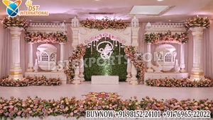 Decoración Divina para Escenario de Boda con Estatua de Shiva, Mandap Hindú Tradicional Tallado en Blanco Estilo Templo con Paneles en Relieve de Radha Krishna - Product Image 5