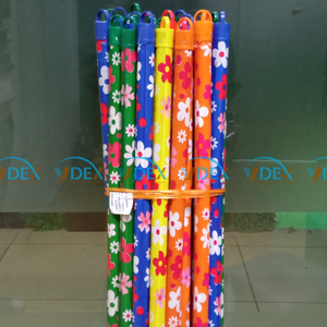 Venta Caliente, Palo de Escoba Recubierto de PVC de Madera de Eucalipto 100% de Alta Calidad, Ecológico para el Mercado Asiático, Diseño Floral - Product Image 4