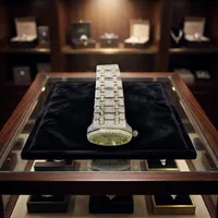 Montre de luxe pour homme en acier inoxydable avec quartz moissanite glacé, cadran arabe bicolore, date automatique, résistance à l'eau 3 ATM, verre 20 mm