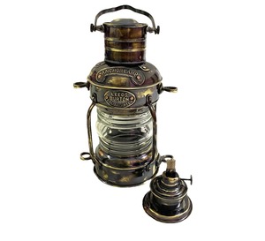 Lampe d'ancre maritime en laiton rustique de qualité supérieure, lanterne nautique pour la décoration de maison côtière et l'éclairage nautique, en vente - Product Image 1