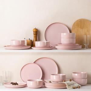 Ensemble d'assiettes et de bols en céramique rose poudré, finition brillante, design rond élégant, empilables, vaisselle durable pour une table moderne - Product Image 3