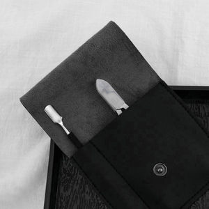 Pince à cuticules de luxe en acier inoxydable robuste à prix de gros, lame droite et aiguisée, manche ergonomique, outil de manucure professionnel pour salon - Product Image 3