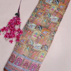 Brocado de seda Dola Banarasi puro y suave con estampado de elefante en base beige dorada con borde rosa y color vino. - Product Image 1