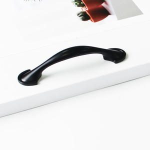 Tirador de arco moderno de aleación de zinc negro mate de calidad premium, herrajes minimalistas para gabinetes de cocina, cajones y mesitas de noche. - Product Image 1