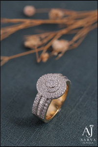 แหวนหมั้นเพชรโมอิสซาไนต์ทรงคลาสสิกสำหรับผู้หญิงจาก AARVA JEWELS เงินแท้ 925 ชุบโรเดียม ดีไซน์ดอกไม้หรูหรา ประดับเพชรแบบหนามเตย - Product Image 3