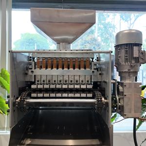 Machine de traitement automatique des noix de cajou, tête de découpe à 10 lames, qualité supérieure, capacité de production de 350 à 400 kg/h - Product Image 2