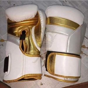 Logo personnalisé professionnel Nouveau design Gants de boxe en cuir pour l'entraînement Gants de sport - Product Image 3