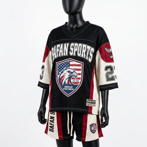 Conjunto de Camiseta y Pantalones Cortos de Fútbol para Mujer, Tela de Malla de Poliéster Premium, Estilo Panel Negro, Rojo y Crema, Logotipo Personalizado por Sublimación - Product Image 1