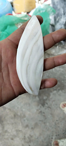 Abrecartas Hecho a Mano Ecológico de Madreperla con Forma Natural, Regalo de Lujo para Negocios y Hogar, Vietnam - Product Image 5