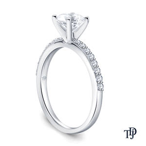 Anillo de compromiso clásico de oro de 10K con diamante cultivado en laboratorio y diamante central radiante, venta al por mayor y al detalle OEM - Product Image 2