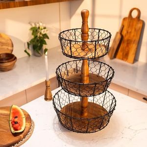 Support à fruits à trois niveaux en fil métallique avec base en bois, support de rangement rustique pour cuisine, pour la présentation des aliments - Product Image 3