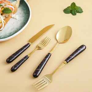 Juego de Cubiertos de Acero Inoxidable Moderno de Estilo Europeo, Duradero y de Lujo, con Acabado de Espejo, Apto para Lavavajillas, Cinco Piezas - Product Image 4