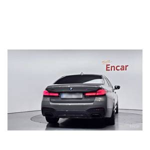 BMW Série 5 M550i XDrive 2021, 63 012 km, boîte de vitesses automatique, conduite à gauche - Product Image 4