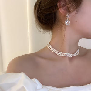 Collier en perles d'eau douce rétro français pour femmes, polyvalent, personnalité avec un tempérament doux, accessoire de mode tendance - Product Image 3