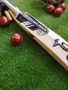 Batte de cricket Cannon English Willow, durable, de niveau professionnel, en saule anglais. - Product Image 5