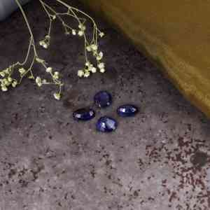 Saphir bleu ovale de qualité supérieure, pierre précieuse en vrac pour la fabrication de bijoux haut de gamme - Product Image 3