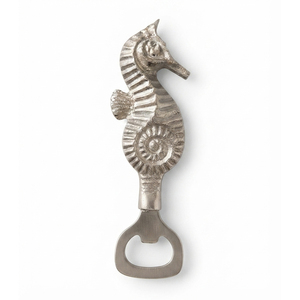   Abridor de botellas único con forma de caballito de mar, hecho de metal duradero, perfecto para cocinas costeras, bares de playa, fiestas y bodas. - Product Image 1