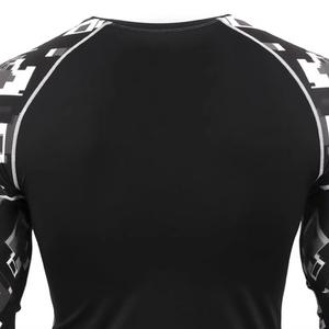 Rashguard confortable, respirant, écologique, à séchage rapide, pour homme, couleur rouge, taille adulte, polyester et nylon. - Product Image 4