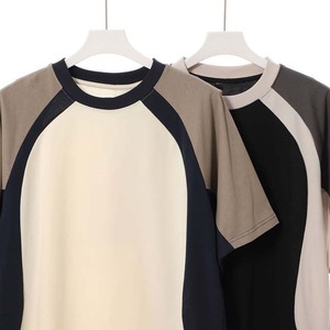 เสื้อยืดคอกลมแขนแร็กแลนตัดต่อสีสำหรับผู้ชาย ทรงปกติ ผ้าฝ้าย สีพื้น ดีไซน์บล็อกสี - Product Image 5