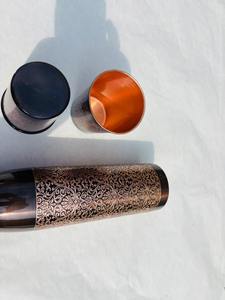 Bouteille en cuivre pur, bouteille en cuivre ayurvédique, bouteille en cuivre gravée, bouteille d'eau en cuivre martelé, bouteille en cuivre avec verre - Product Image 5