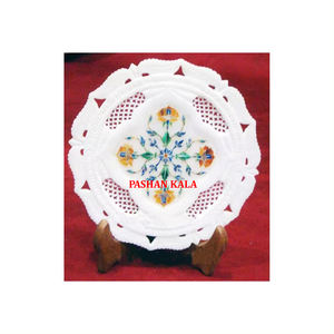 Handmade White Marble Inlay Work Round Shape Flower Design With High Standard Quality For Business Gifting And Home Decoration - Product Image 5