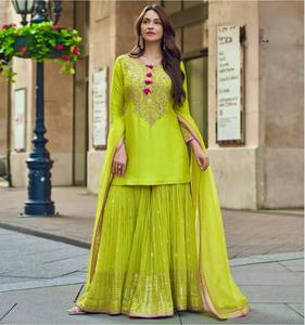 VISHNU K DESIGNS Ensemble pour femme TOP SHARARA DUPATTA en FOUX GEORGETTE avec broderie à sequins, séchage rapide, coupe classique, moderne - Product Image 5