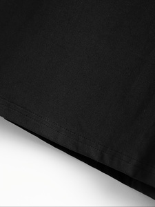 Camiseta cómoda de manga larga para hombre con tacto ligero y corte moderno para un estilo diario sin esfuerzo. - Product Image 3