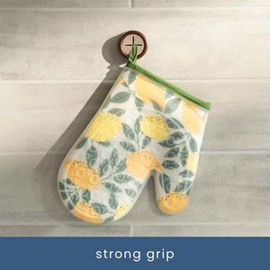 Set di 4 Ganci Adesivi Rotondi in Plastica Effetto Noce per Asciugamani da Cucina e Bagno - Product Image 4