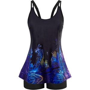 Maillot de bain tankini pour femme prêt pour la plage avec short, maillot de bain imprimé tendance pour la collection d'été - Product Image 1