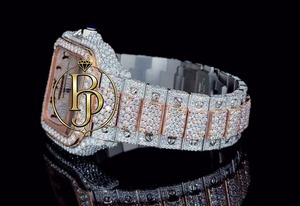 Montre de luxe à cadran analogique en quartz incrusté de diamants carrés, argentée, 25 mm, étanche 10 bars, écologique, légère, à fermoir pliant - Product Image 4