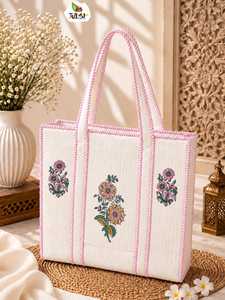 Sac fourre-tout Stockify au design unique, imprimé floral, en toile de coton réutilisable, sac à bandoulière pour femmes, disponible au prix direct d'usine - Product Image 3