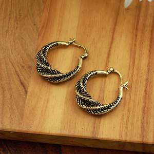 Pendientes de Aro de Latón Dorado Antiguo, Diseño Trenzado Oxidado, Joyería Étnica Tribal India, Fabricante OEM ODM - Product Image 4