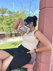 Cartera de mano de cuero para mujer, Cartera de cuero occidental con tallado a mano, Cartera de cuero para mujer, Cartera de pelo para ocultar - Product Image 2