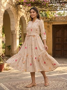 Indian Casual and Summer Wear Floral Print Muslin Silk With Gingham Print <b>Kurtis</b> Collections for Women and Plus Size Available - Product Image 5
